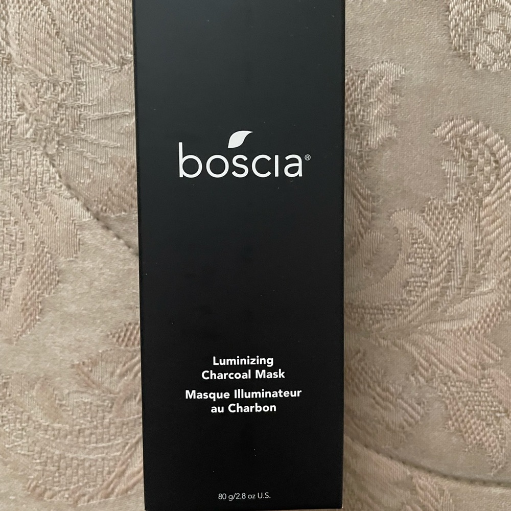 NIB Boscia Luminizing Charcoal Mask